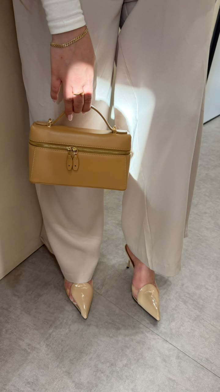 Loro Piana bag & Alaia heels