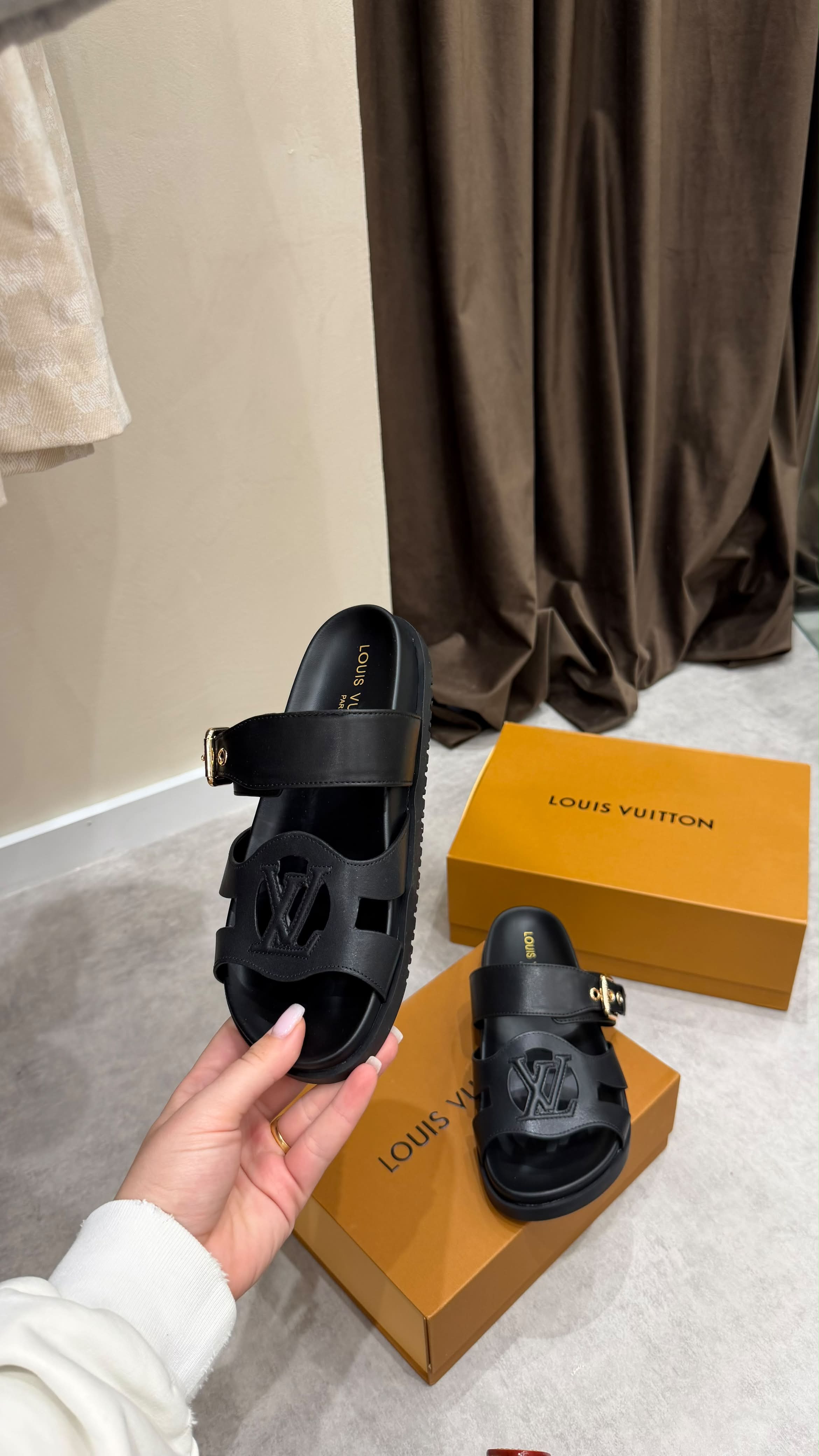 Isola Comfort Mules